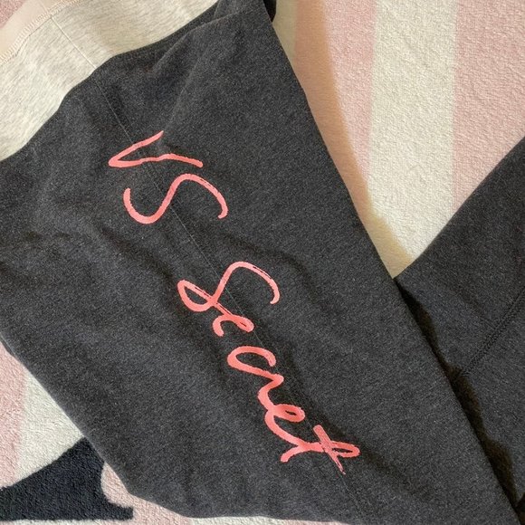 Victoria’s Secret Gray Pink Everywhere Leggings - Picture 4 of 6